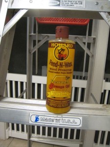 Howard Feed-N-Wax